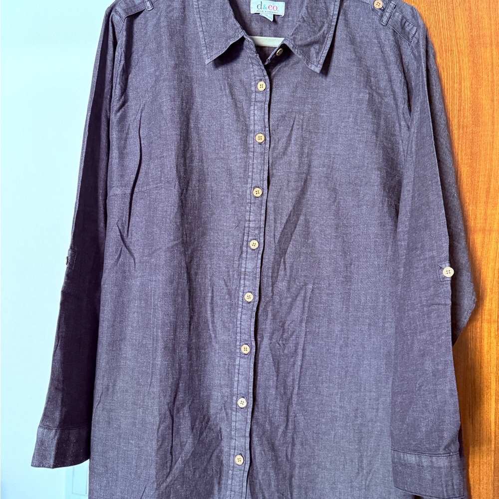 D&Co Women's Gray Button Down Shirt